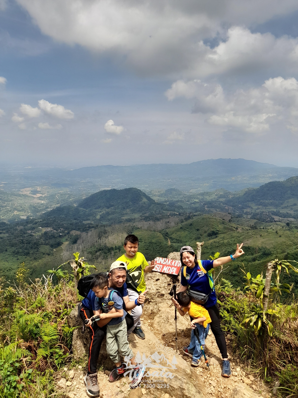 Promo harga paket Private trekking Sentul untuk Gathering Corporate di Sentul Bogor