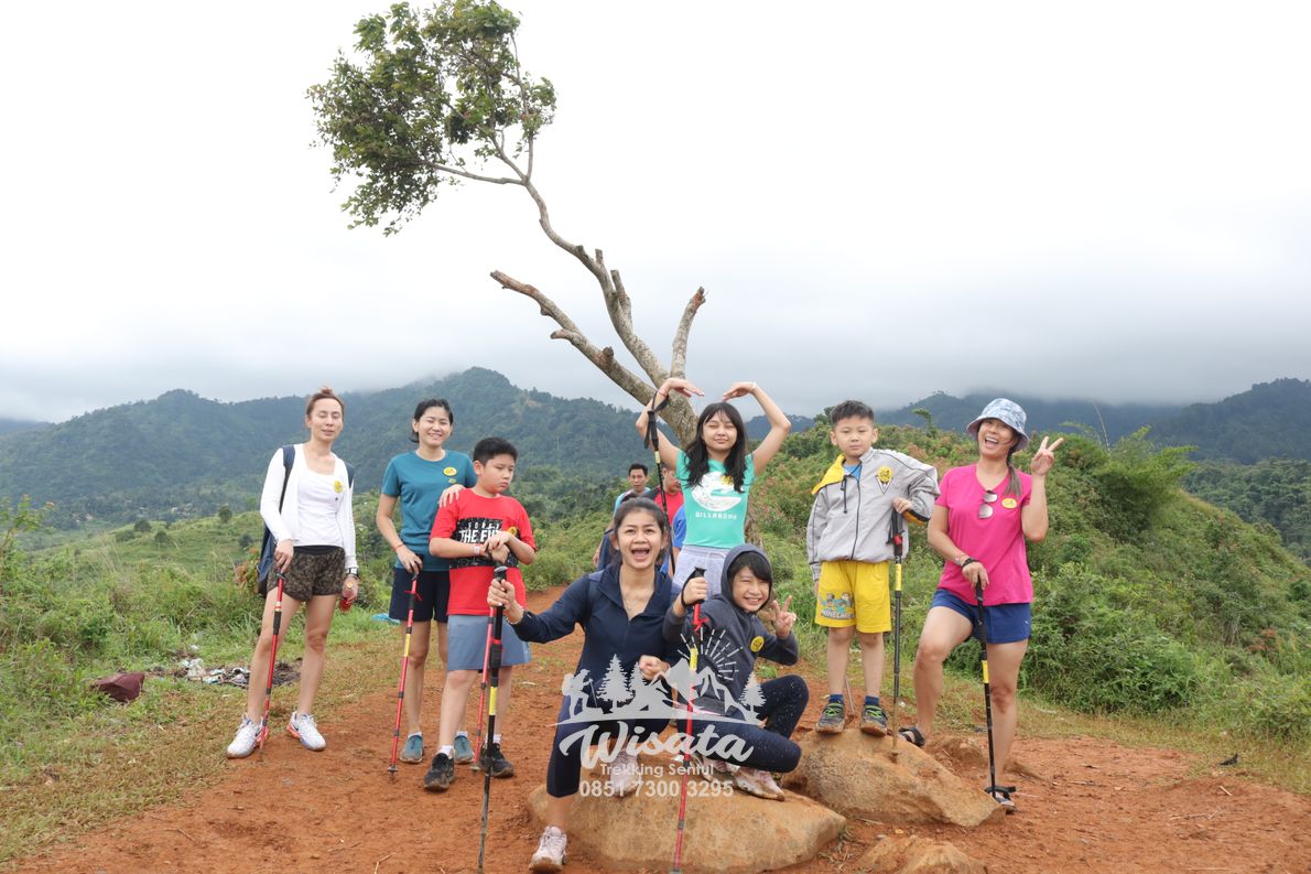 Petualangan hiking trip di Sentul aman untuk anak